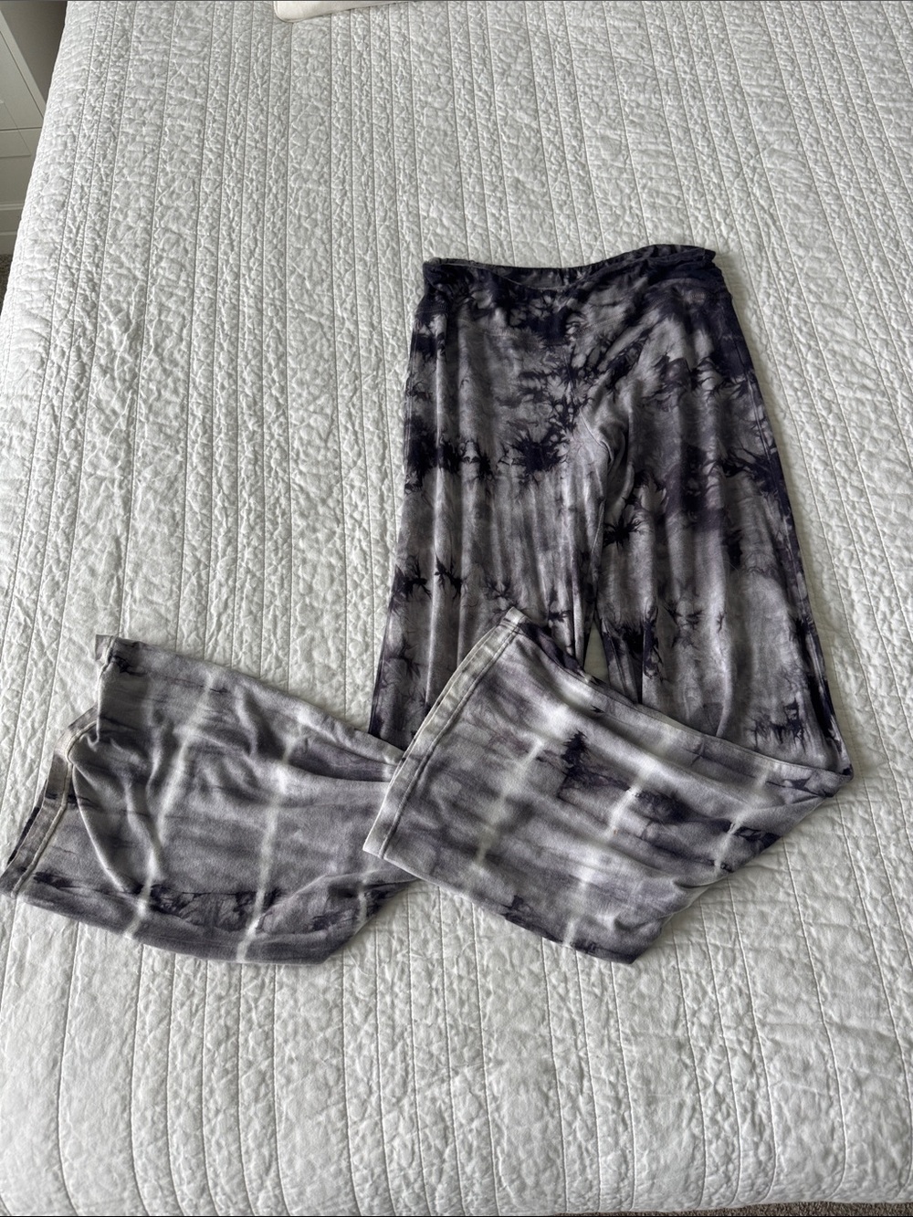 Tryst Black & Gray Tie-Dye Wide-Leg Pants